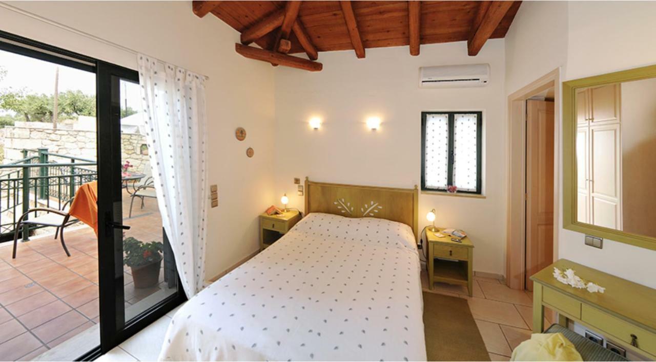 Stoúpa Kalogria Villas מראה חיצוני תמונה